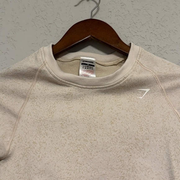 Women's Gymshark Cream Long Sleeve Cropped Workout Top - Picture 4 of 9